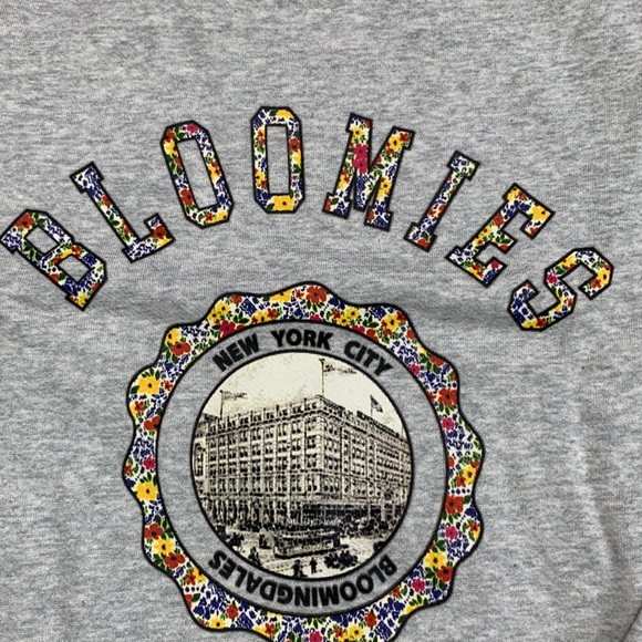 Bloomie's Unisex Cotton Crest Graphic Sweatshirt Size S - Picture 2 of 10